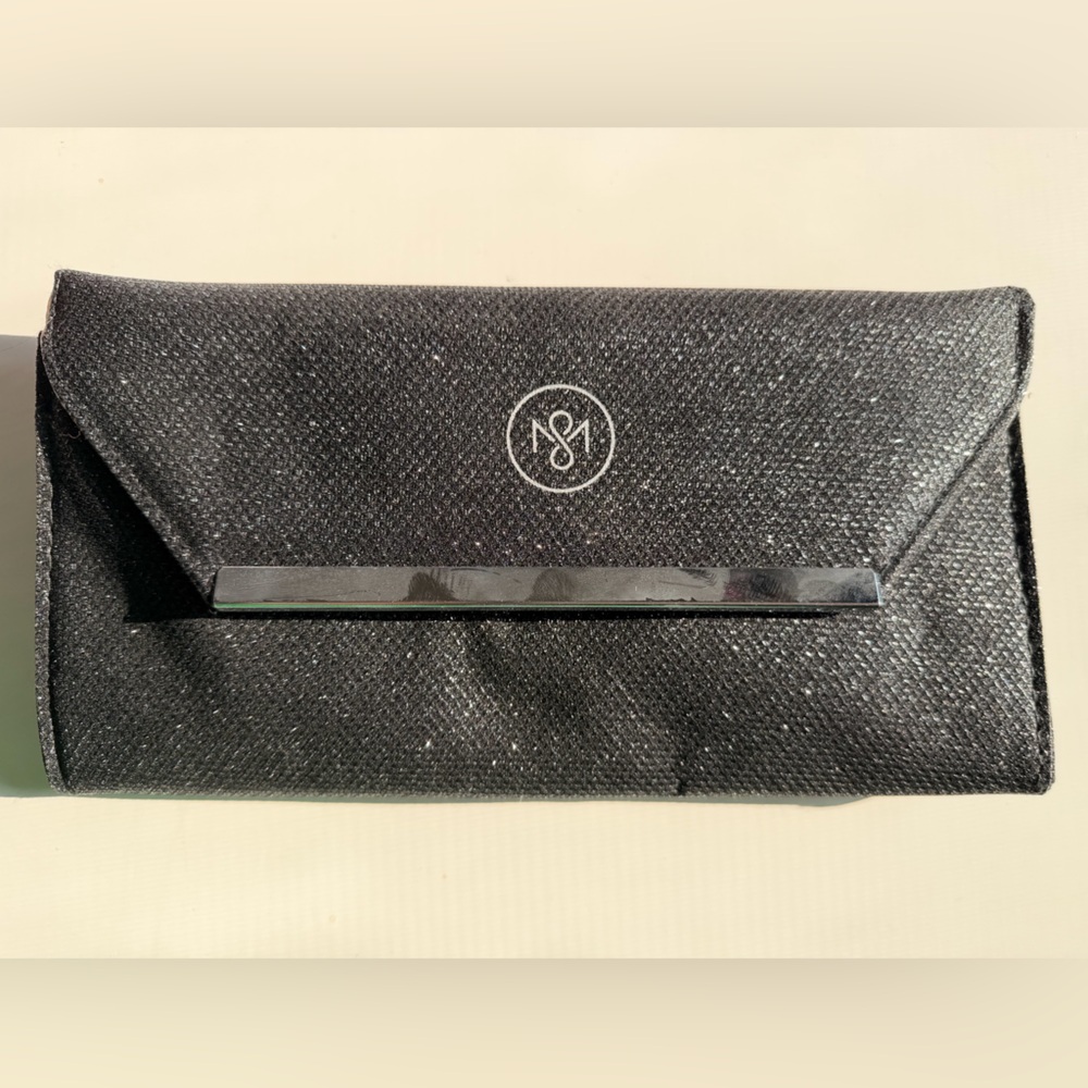 Savvy Minerals Young Living Clutch Purse